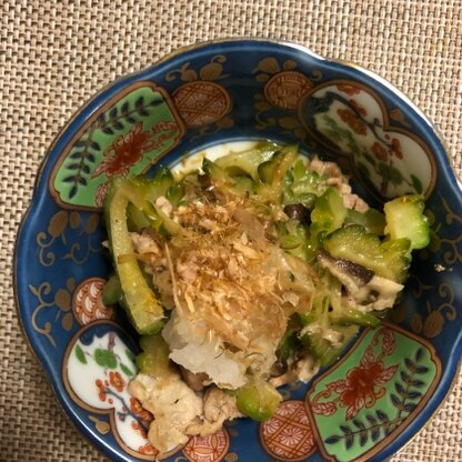 さっぱりしていて美味しいレシピです。まいたけの代わりに椎茸で作りました。